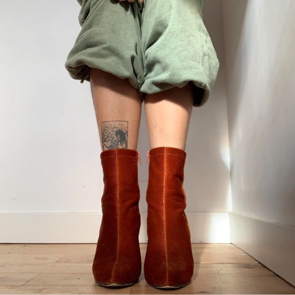 Magic Orange Vintage Boots - Picture 3 of 8